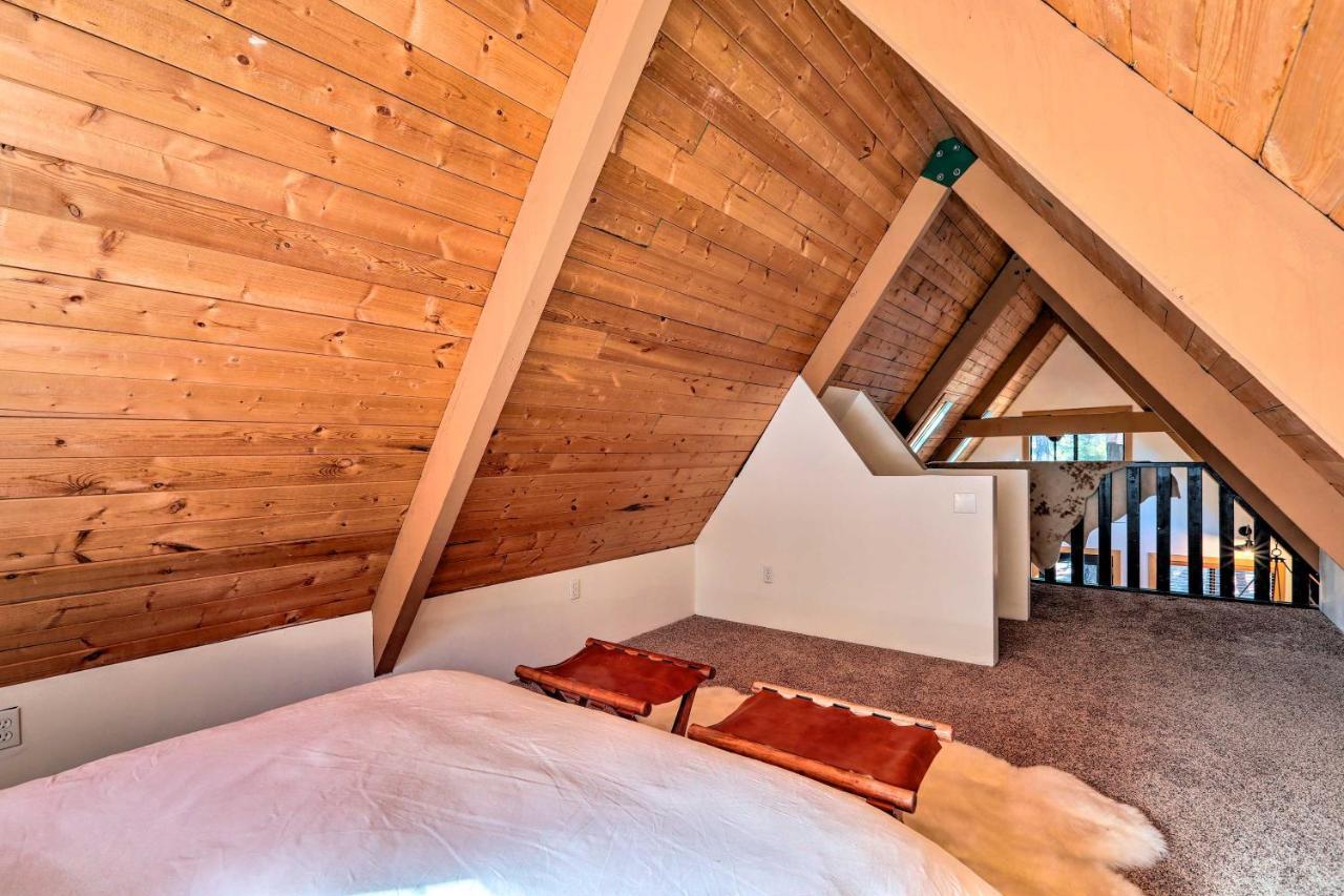Modern Munds Park Cabin With Deck Hike, Bike And Ski! Zewnętrze zdjęcie